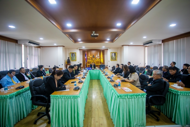 สำนักงานอัยการภาค 2 และ สำนักงานอัยการจังหวัดพัทยา ประชุมเตรียมจัดพิธีมอบประกาศนียบัตรและบัตรประจำตัวคณะกรรมการผู้ทรงคุณวุฒิและที่ปรึกษา